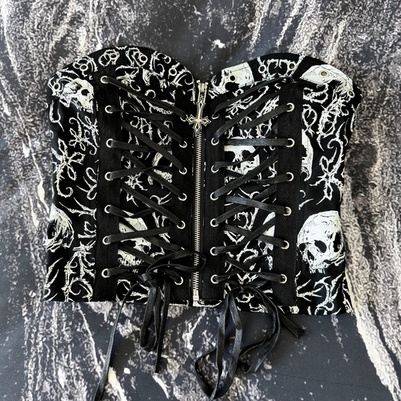Dolls Kill Tops - Women's DOLLS KILL Widow Lace-Up Skull Corset Zip Top Medium NWOT